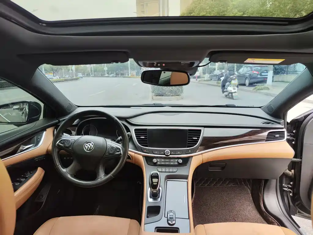 Buick LaCrosse 2018 28T Luxury