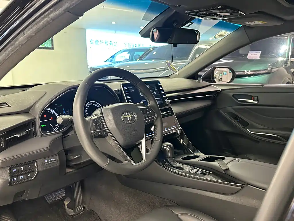 Toyota Avalon 2019 2.5L Luxury V