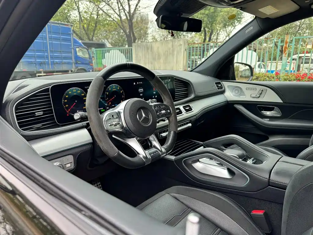 MERCEDES-BENZ GLE AMG