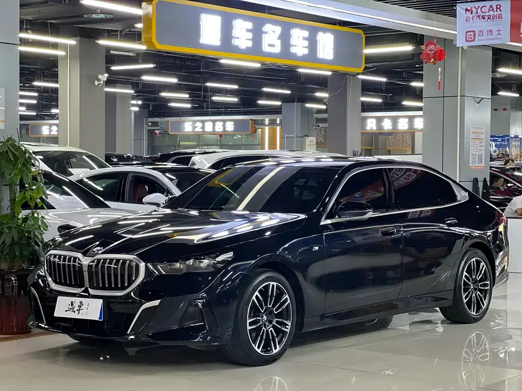 BMW 5 Series 2024