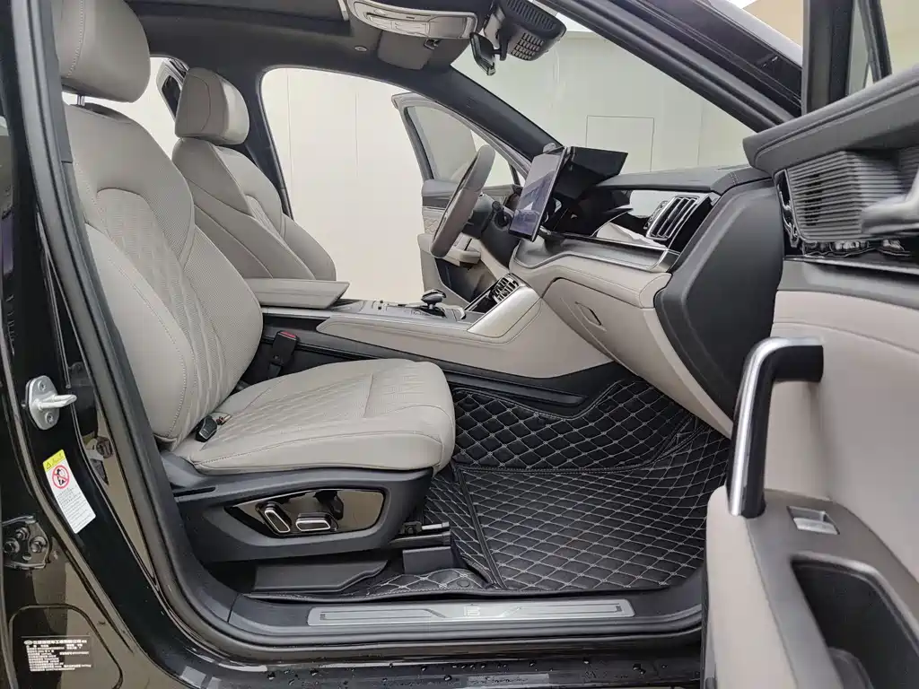BYD Tang New Energy — миниатюра 10