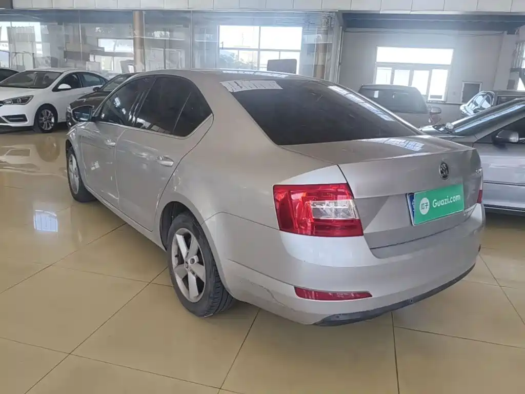 Skoda Octavia — миниатюра 5