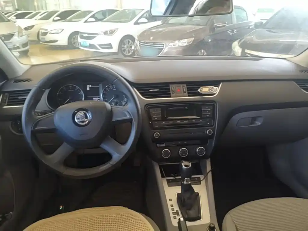 Skoda Octavia — миниатюра 10