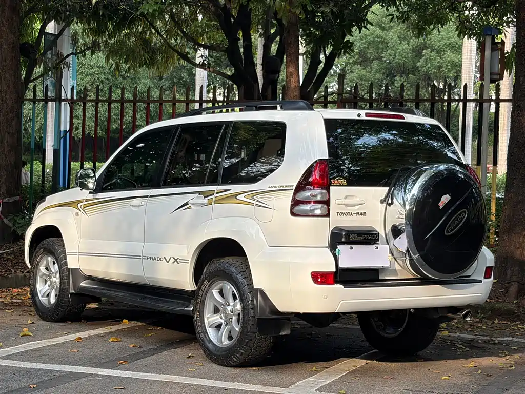 Toyota Land Cruiser Prado 2006 4.0L AT VX NAVI