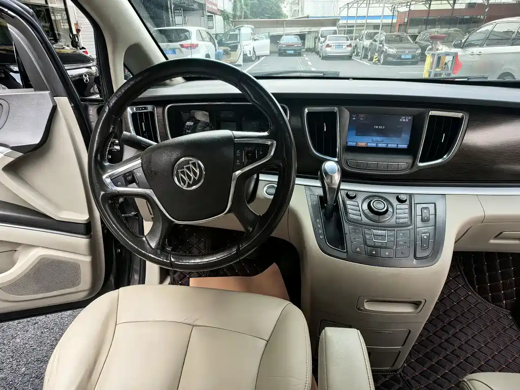 Buick GL8 2013 2.4L LT Luxury Executive