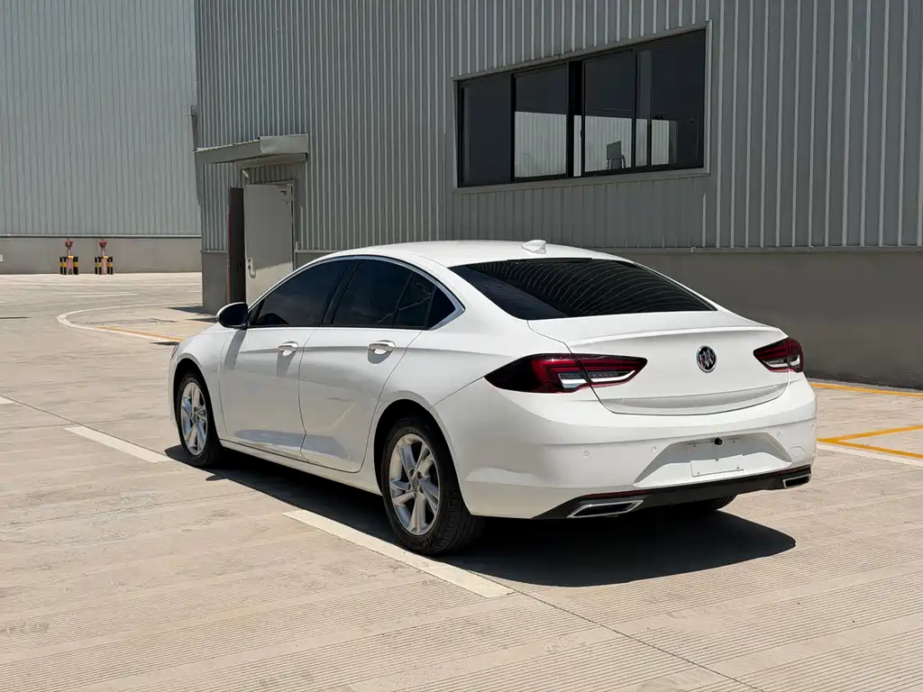 Buick Regal — миниатюра 7