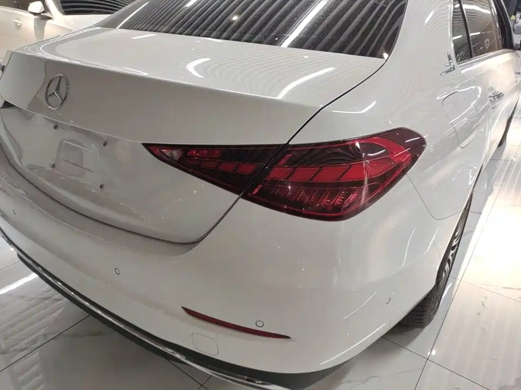 Mercedes-Benz C-Class — миниатюра 8