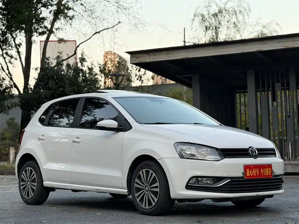 Volkswagen Polo 2016