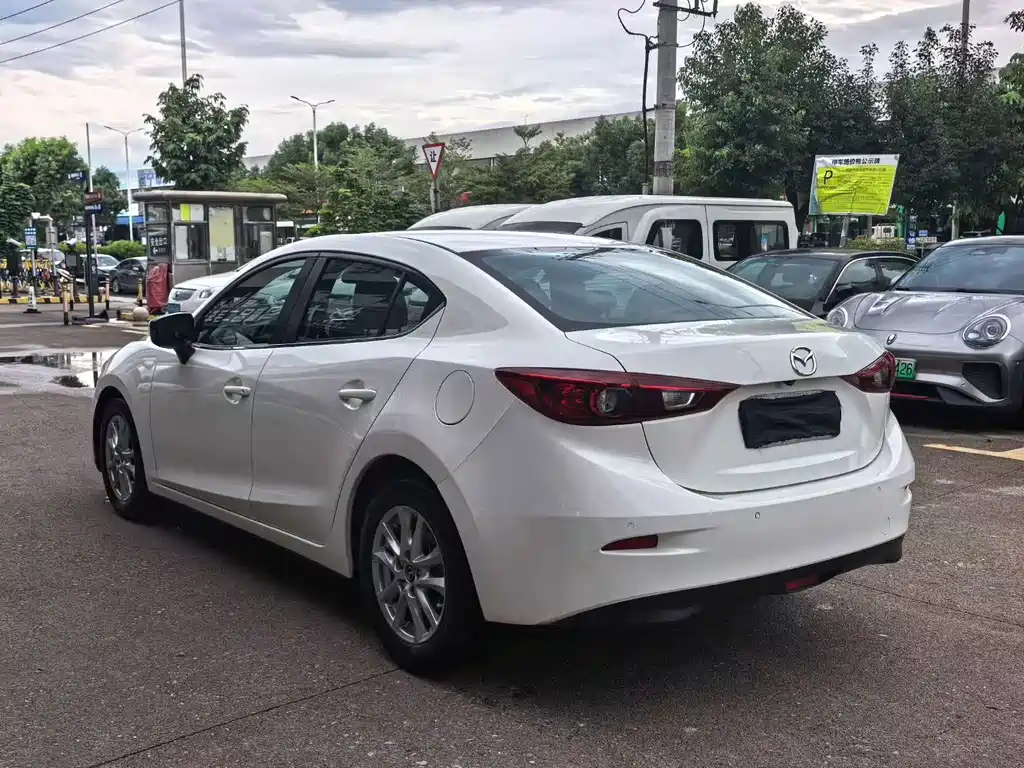 Mazda 3 Axela — миниатюра 5