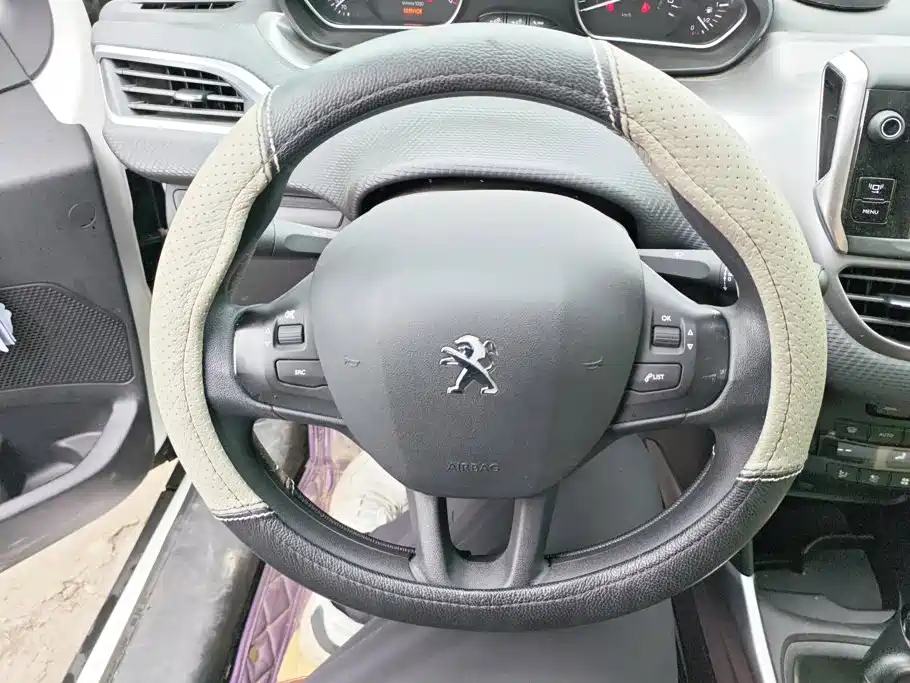 Peugeot 2008 — миниатюра 15