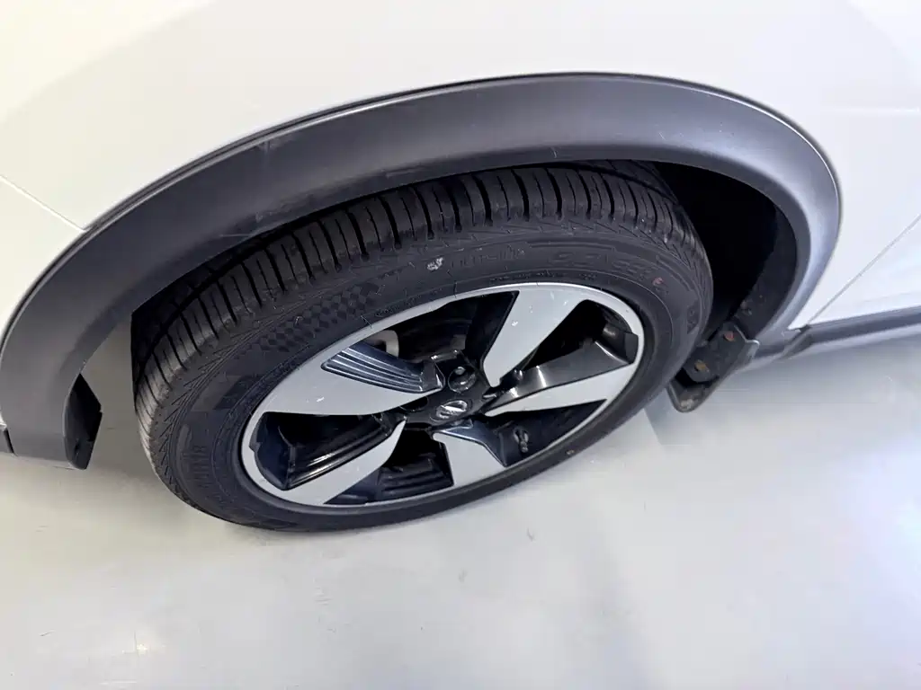 Nissan Qashqai — миниатюра 5