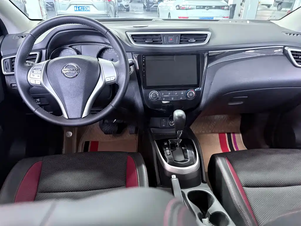 Nissan Qashqai — миниатюра 12