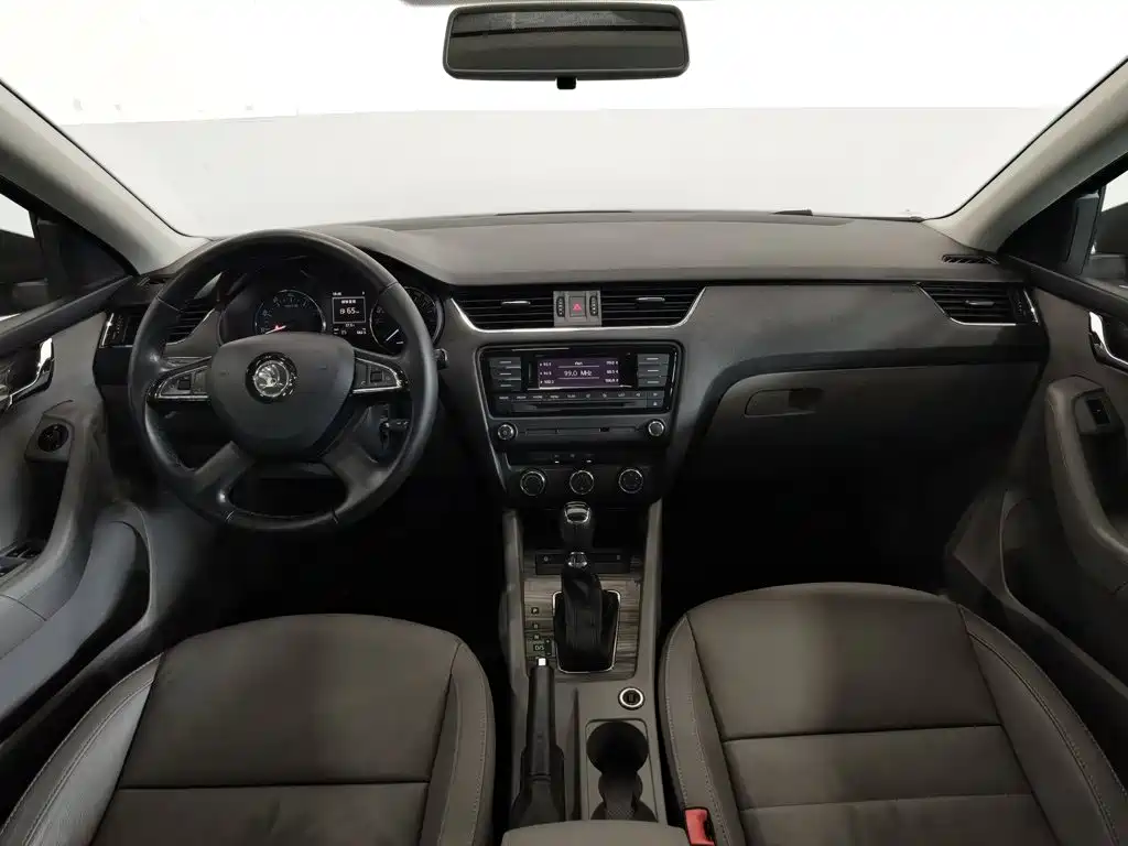 Skoda Octavia — миниатюра 5