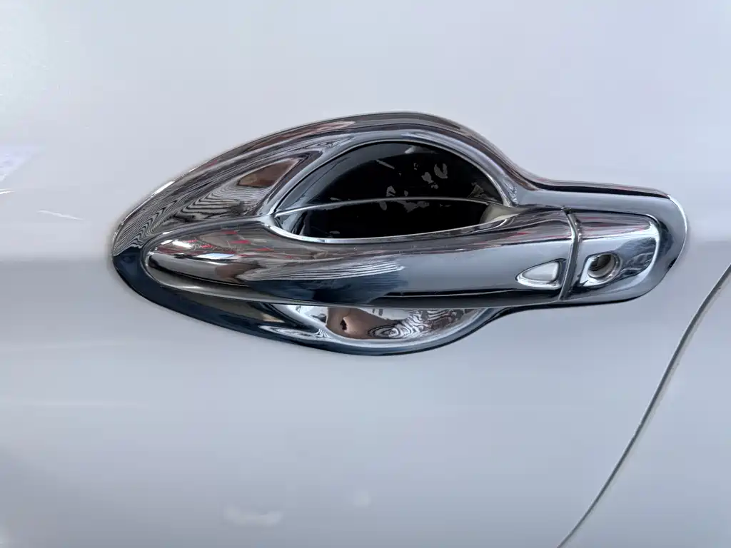 Nissan Qashqai — миниатюра 7