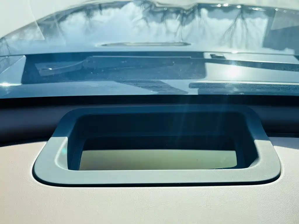 TANK TANK 700 NEW ENERGY