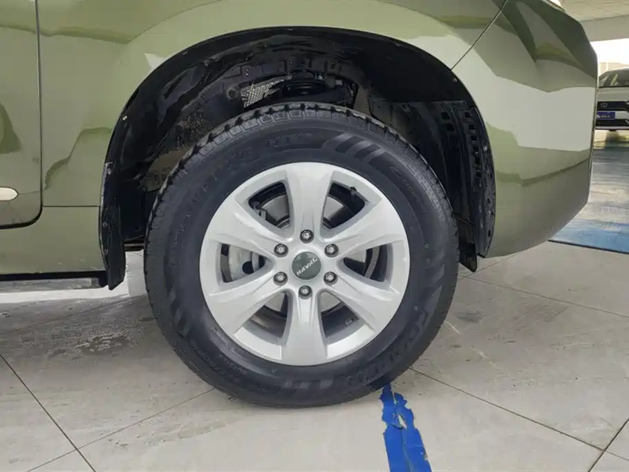 Haval H9 2020 2.0T Premium 5 мест