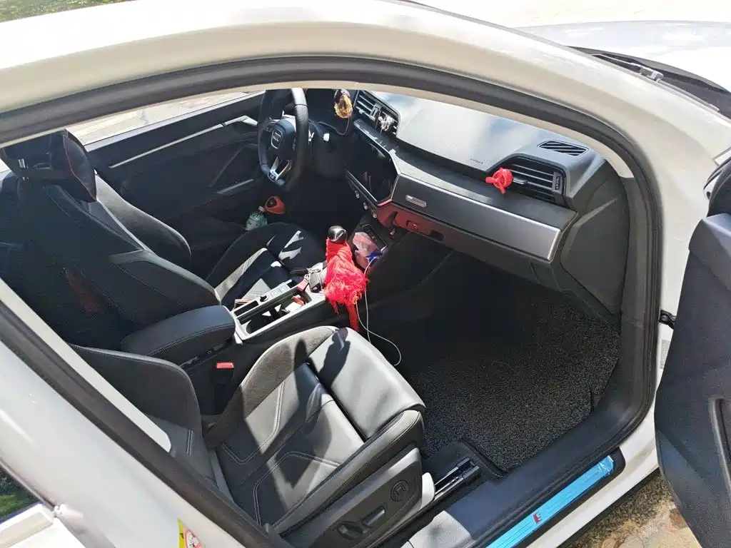 Audi Q3 Sportback — миниатюра 19