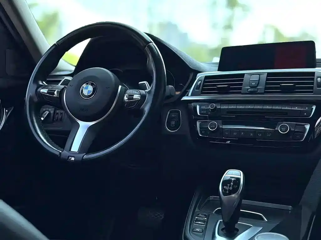 BMW 3 Series — миниатюра 5