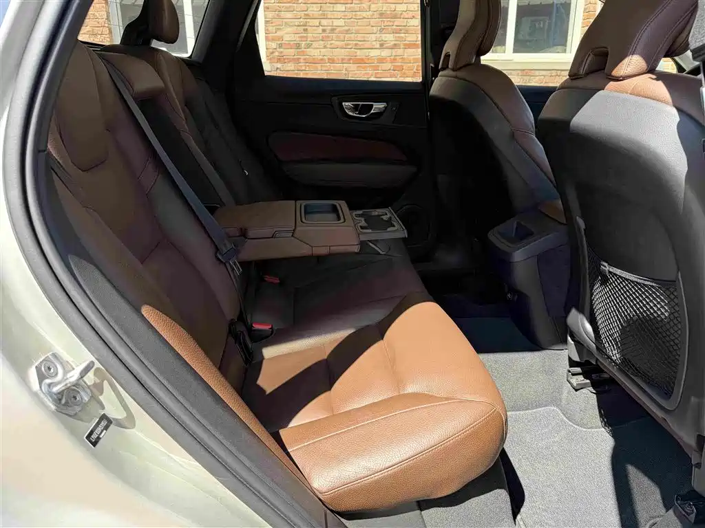 Volvo XC60 — миниатюра 18