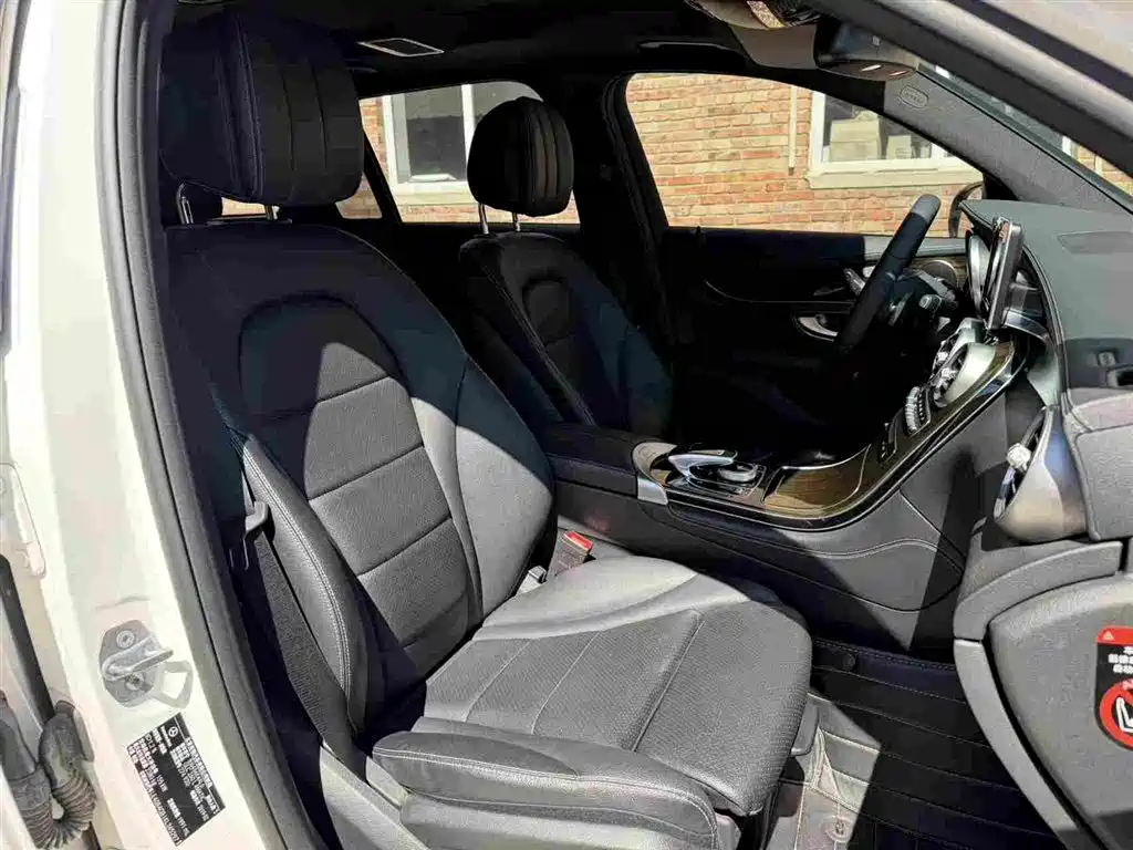 Mercedes-Benz GLC — миниатюра 12