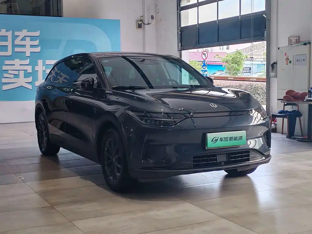 Leapmotor Leapmotor C11 — миниатюра 3