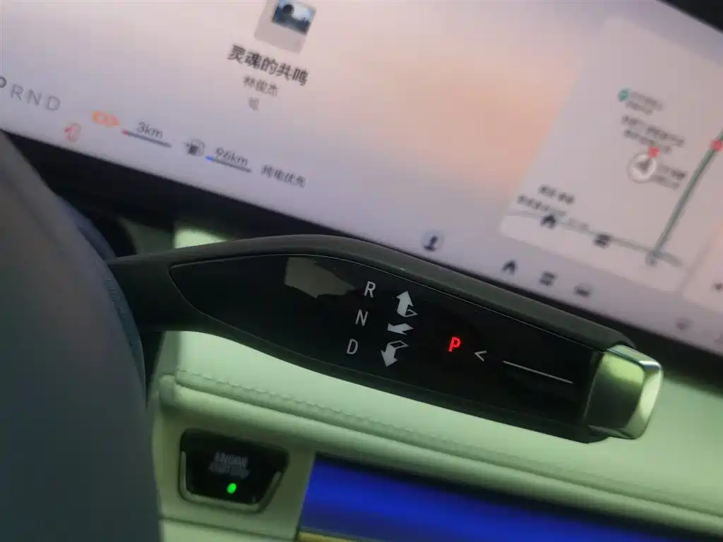 BUICK GL8 NEW ENERGY