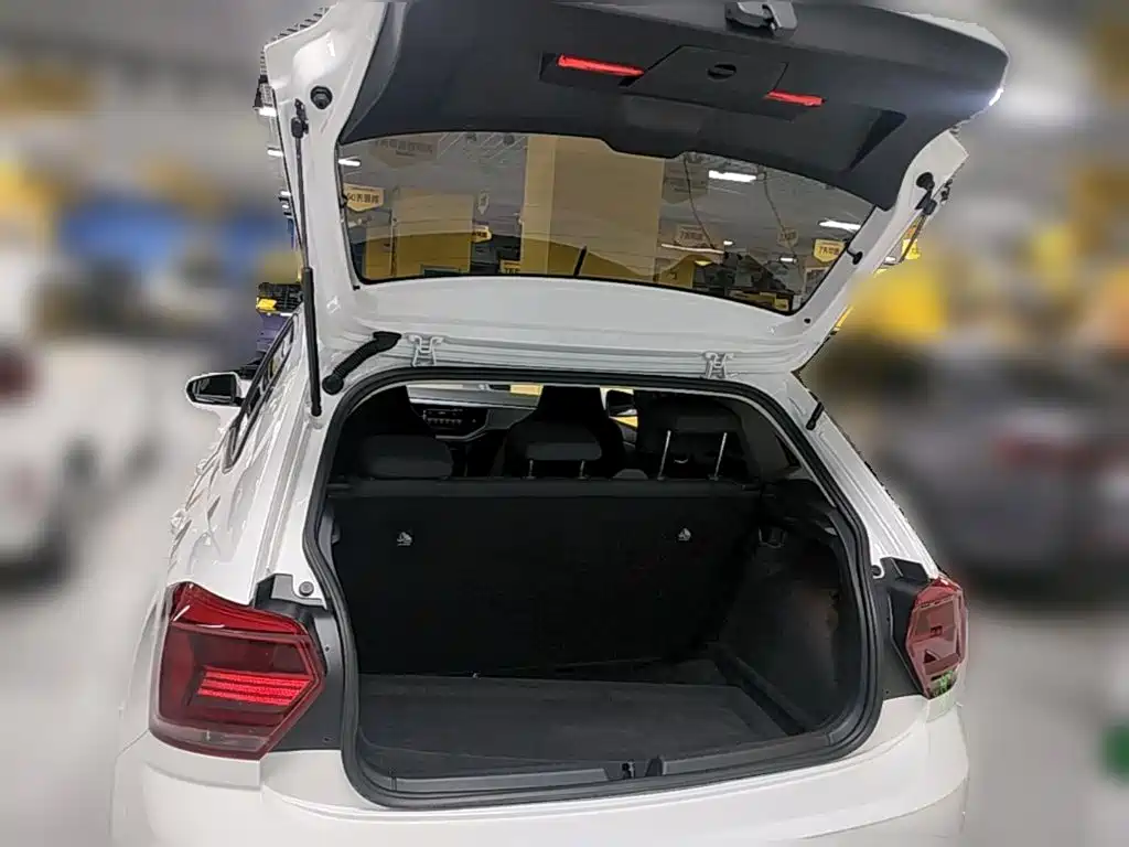 Volkswagen Polo — миниатюра 24
