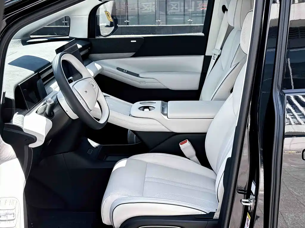 XPeng X9 — миниатюра 49