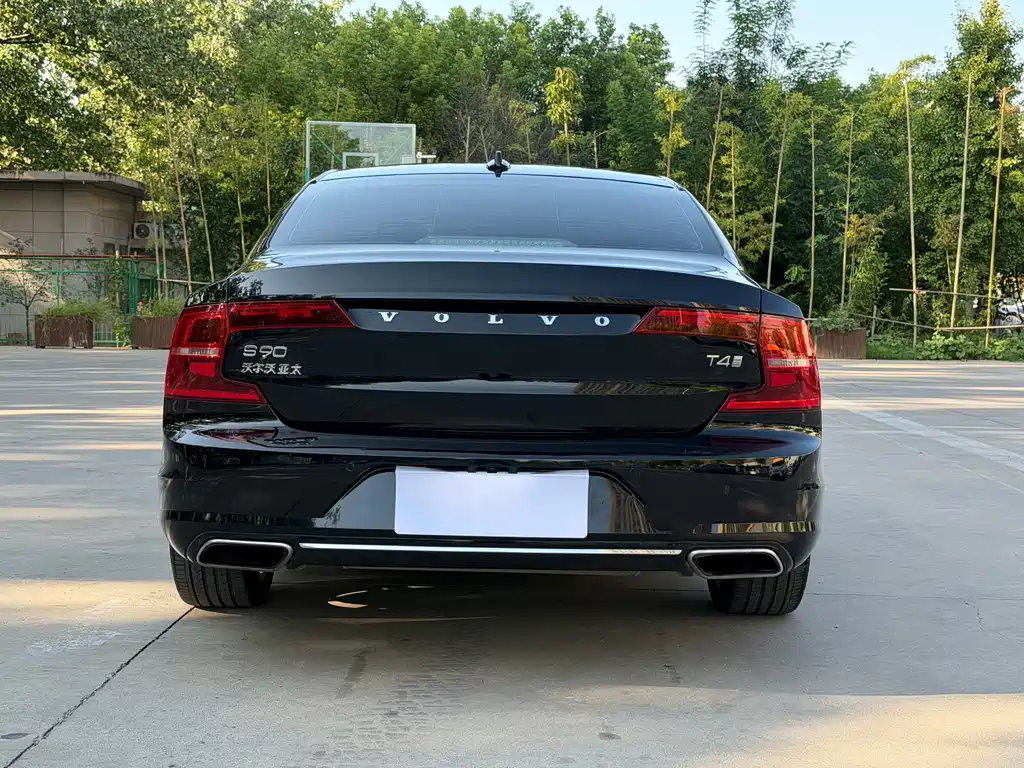 Volvo S90 — миниатюра 16