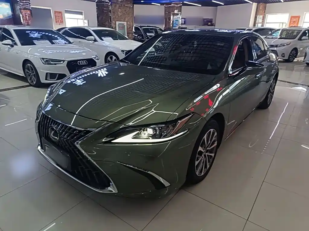 Lexus ES — миниатюра 2