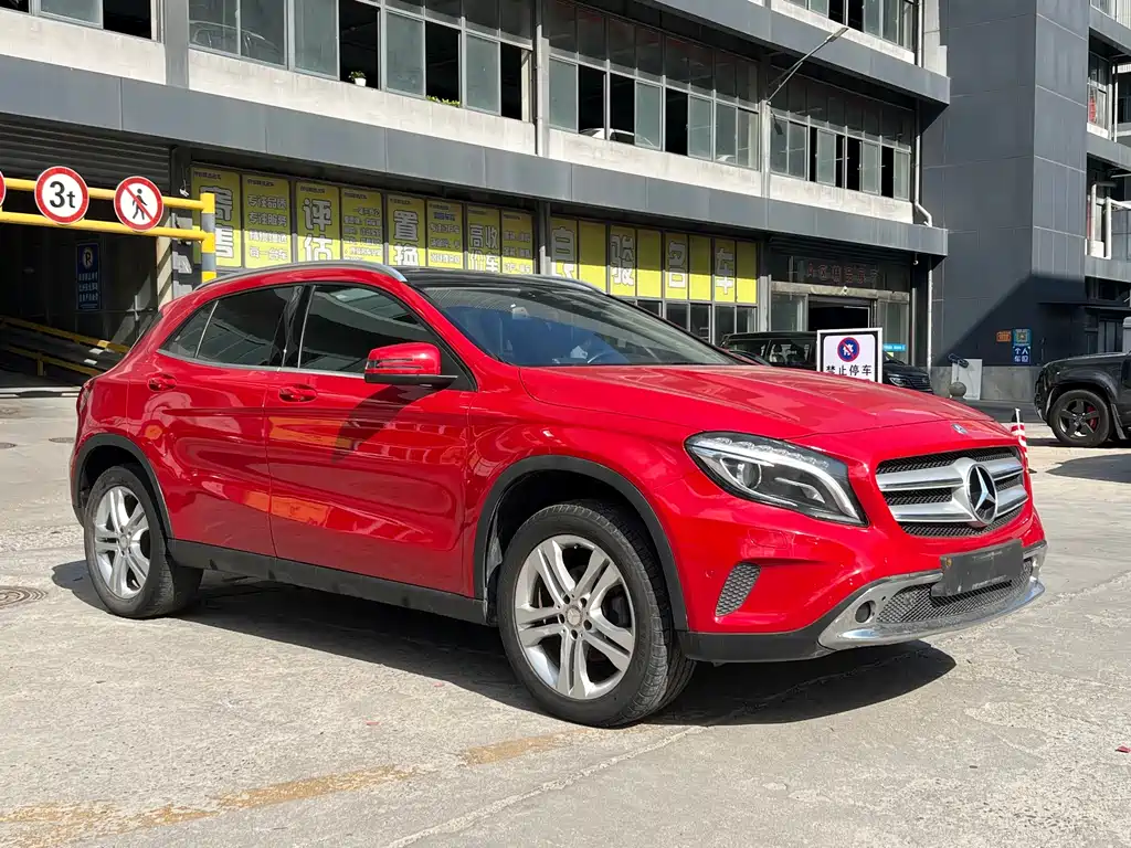 Mercedes-Benz GLA (Import) — миниатюра 3