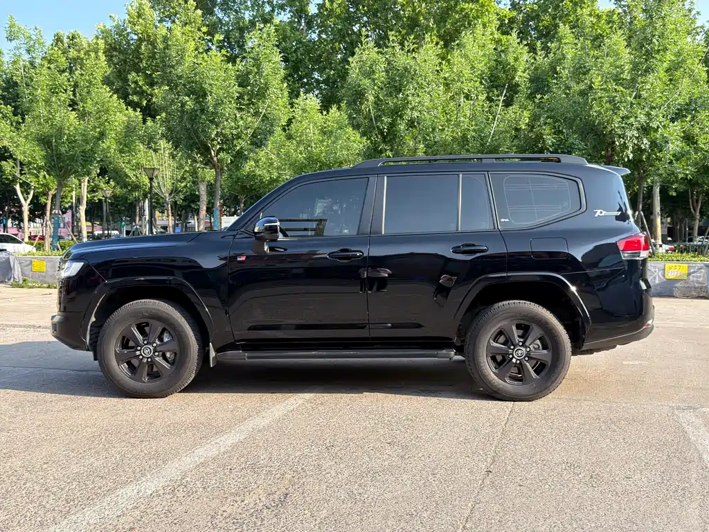 Toyota Land Cruiser LC300 2022 3.5T