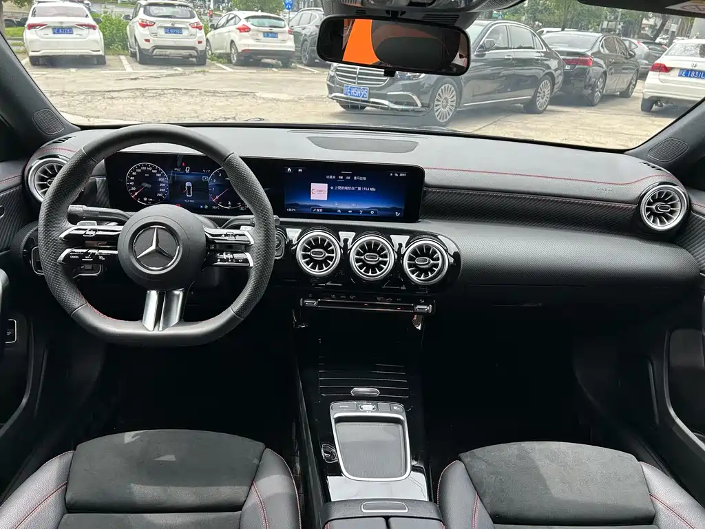Mercedes-Benz A-Class A 2025 A 200 L Fashion