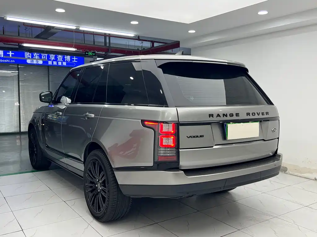 Land Rover Range Rover — миниатюра 5