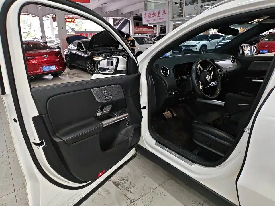 Mercedes-Benz GLA 2022 GLA 180