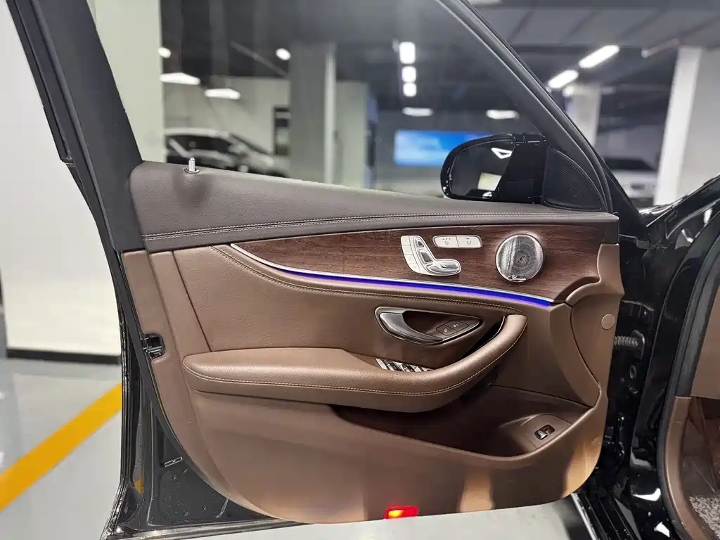 Mercedes-Benz E-Class E 2023 E 300 L Luxury
