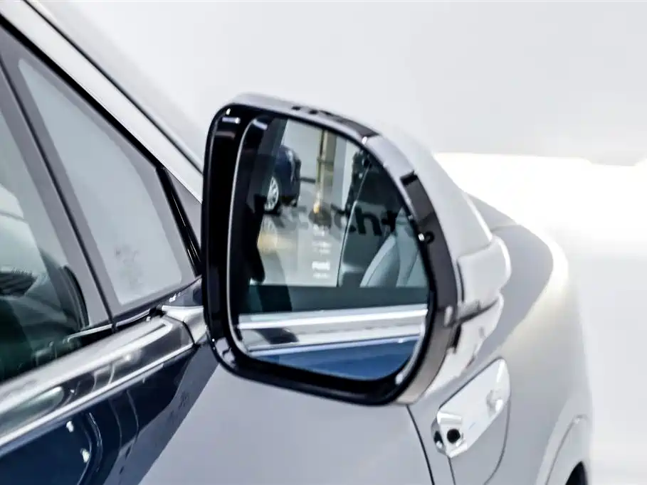 AITO ASK THE WORLD M9