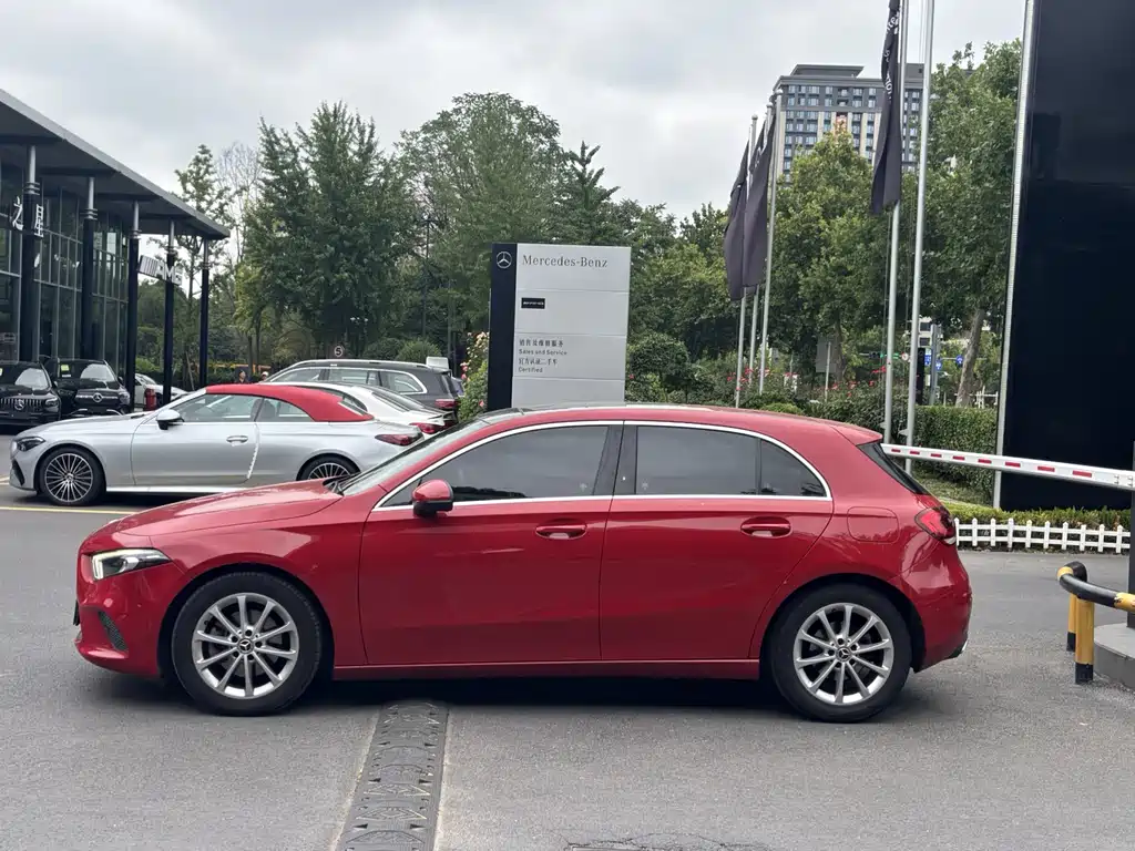 Mercedes-Benz A-Class (Import) — миниатюра 3