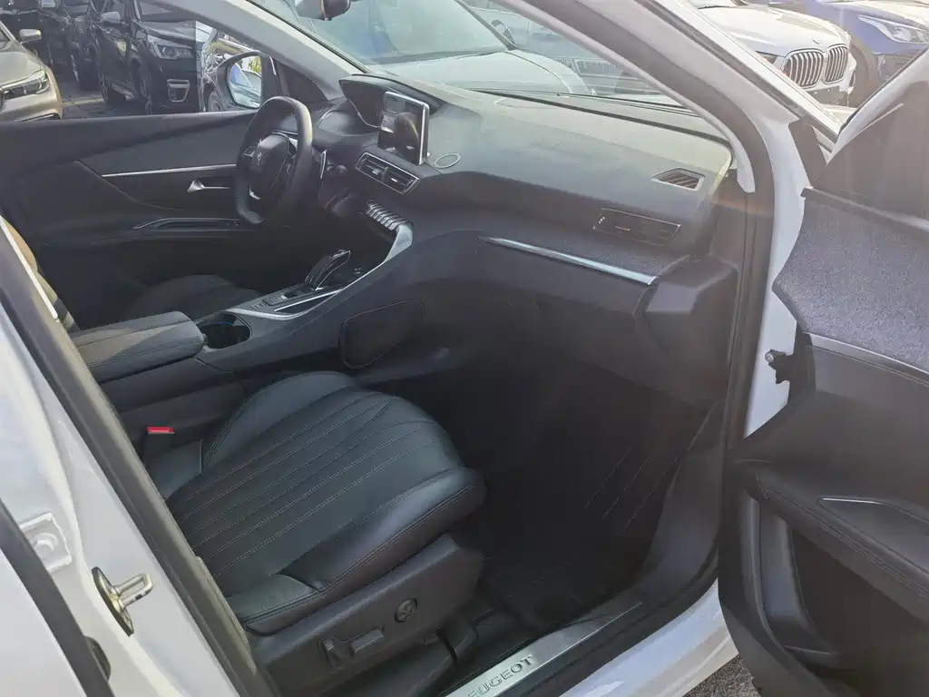 Peugeot 5008 — миниатюра 24