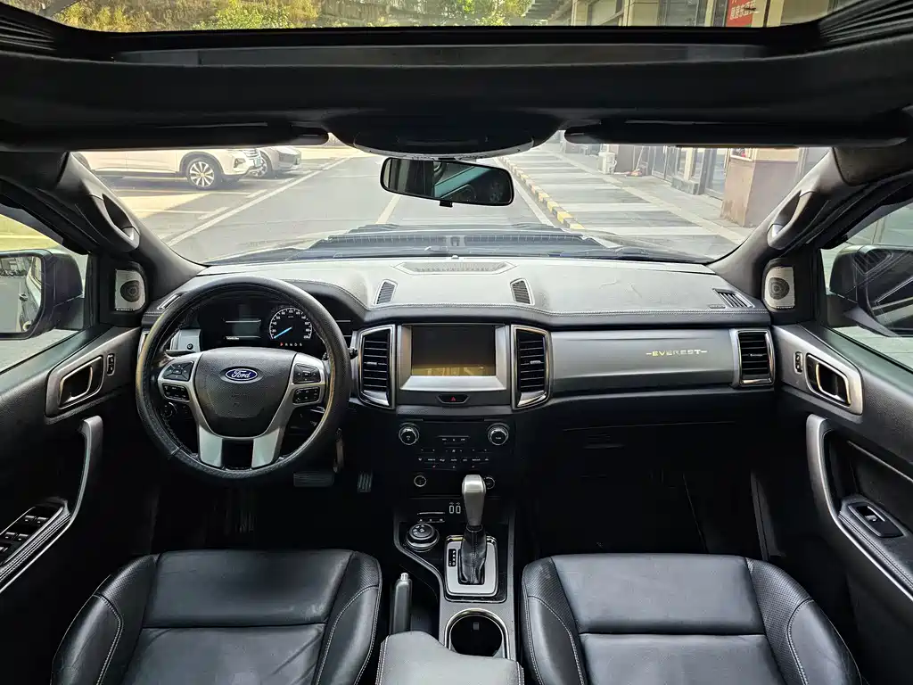 Ford Everest 2017 2.0T AT Luxury 5 мест