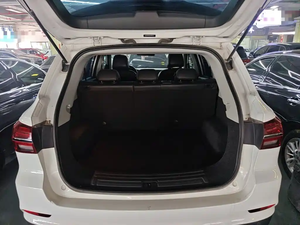 Roewe RX5 — миниатюра 19