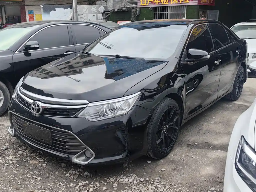 Toyota Camry 2015