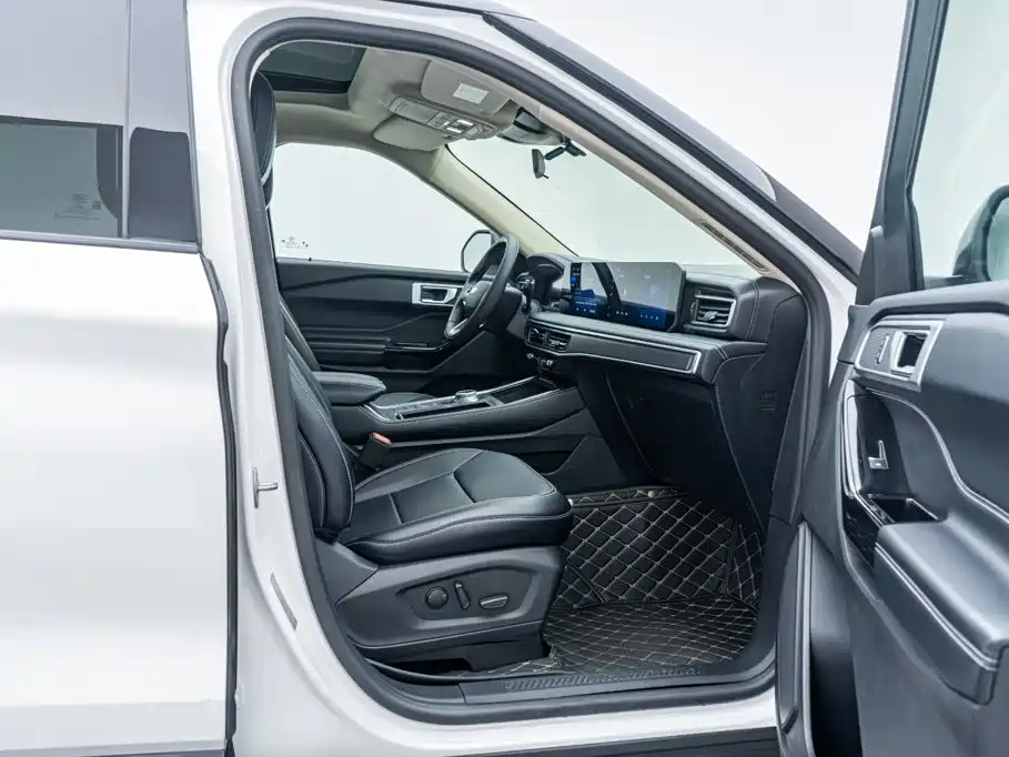 Ford Explorer — миниатюра 18