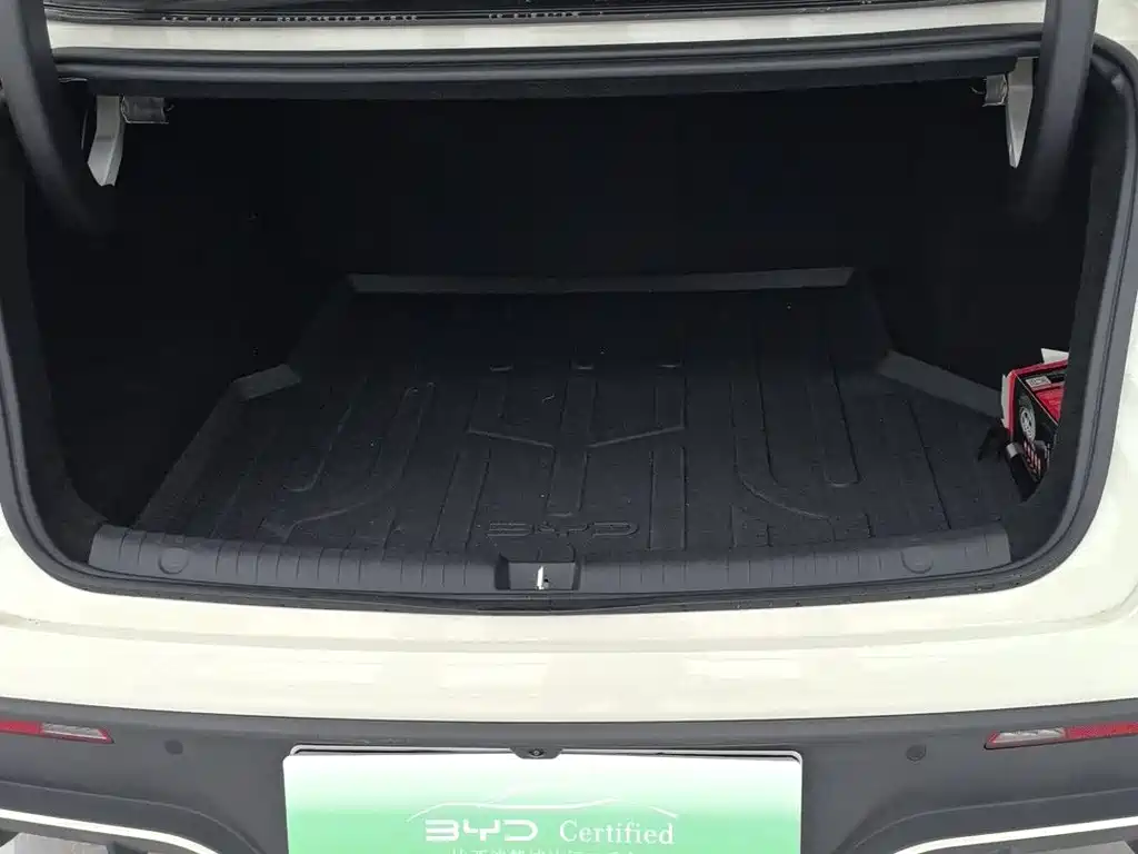 BYD SEAL 06 NEW ENERGY