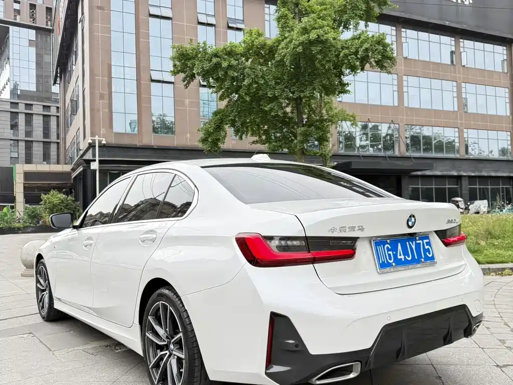 BMW 3 Series — миниатюра 5