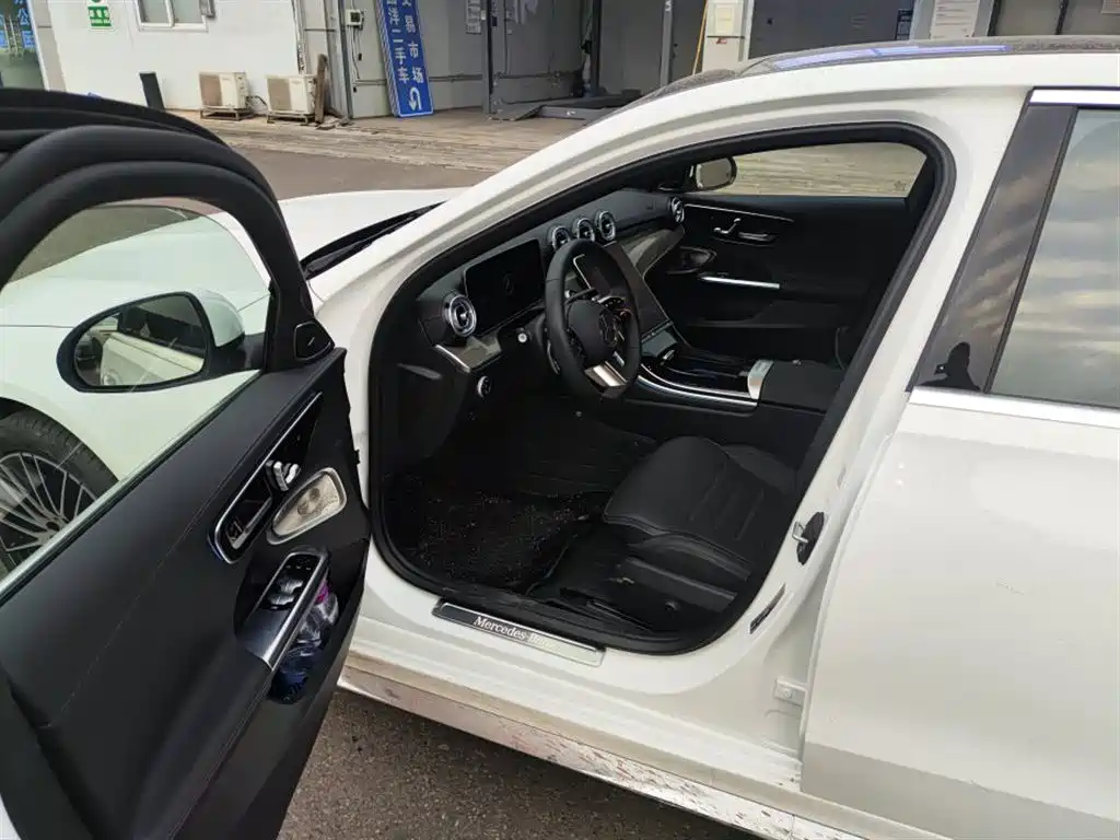 Mercedes-Benz C-Class C 2026 C 260 L Sport
