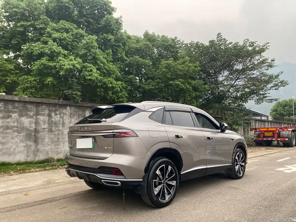 Roewe RX5 New Energy — миниатюра 10