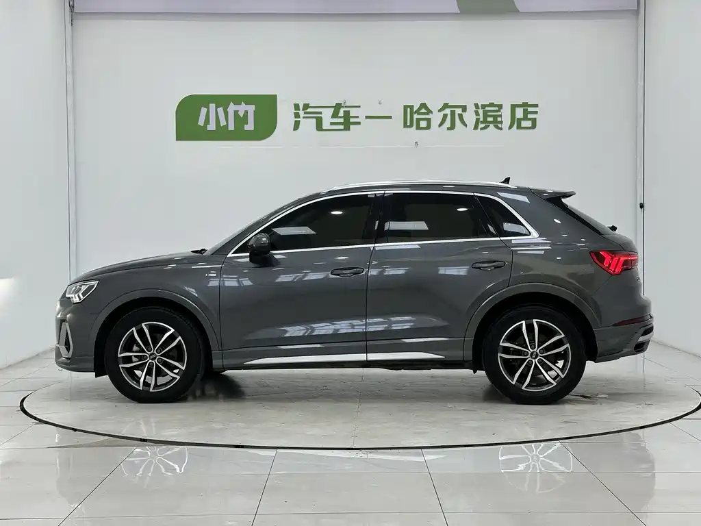 Audi Q3 2022 35 TFSI