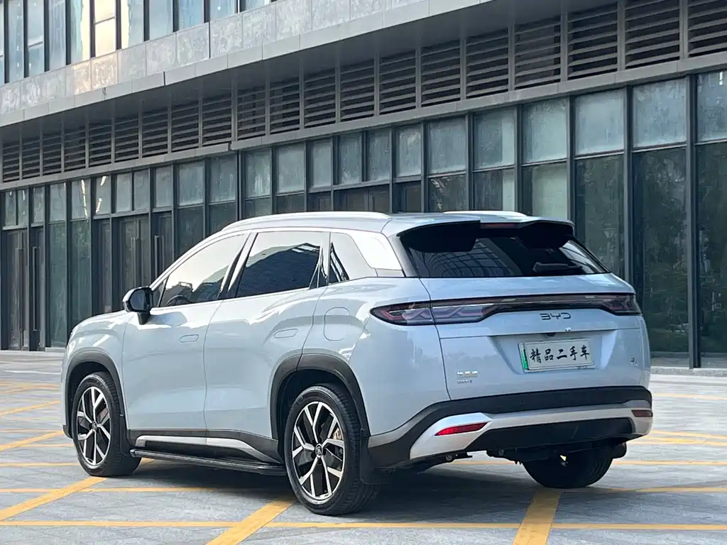 BYD L DM-i — миниатюра 4