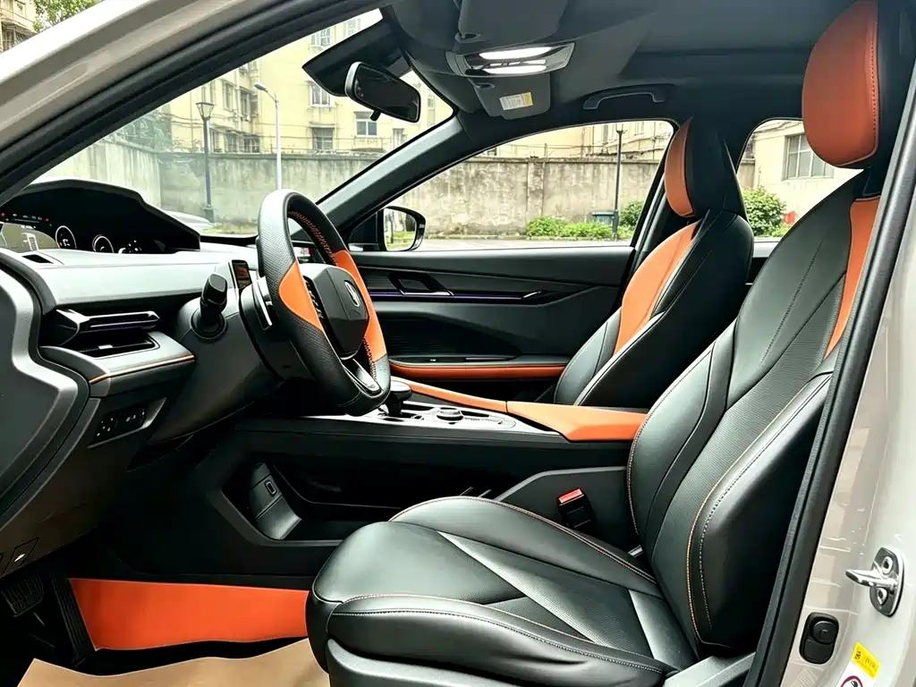 Changan UNI-V — миниатюра 4